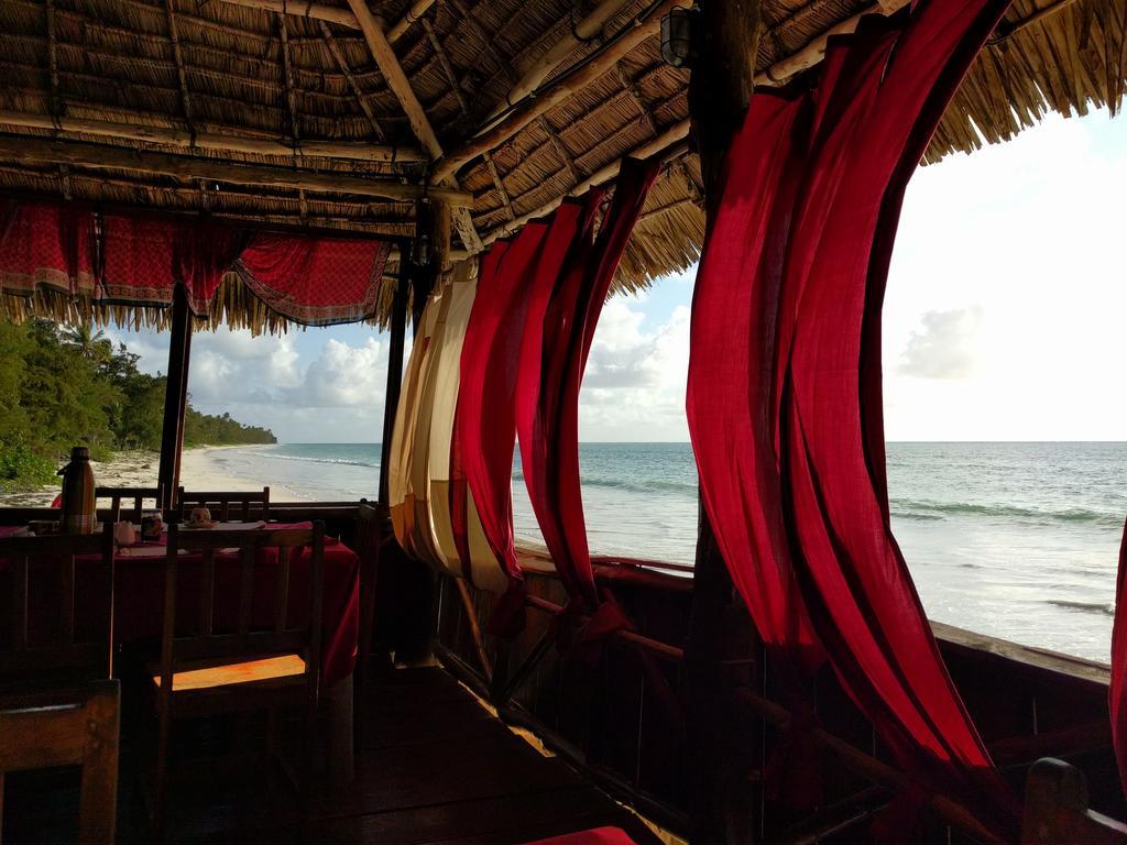 Twisted Palms Lodge & Restaurant 布韦朱 外观 照片
