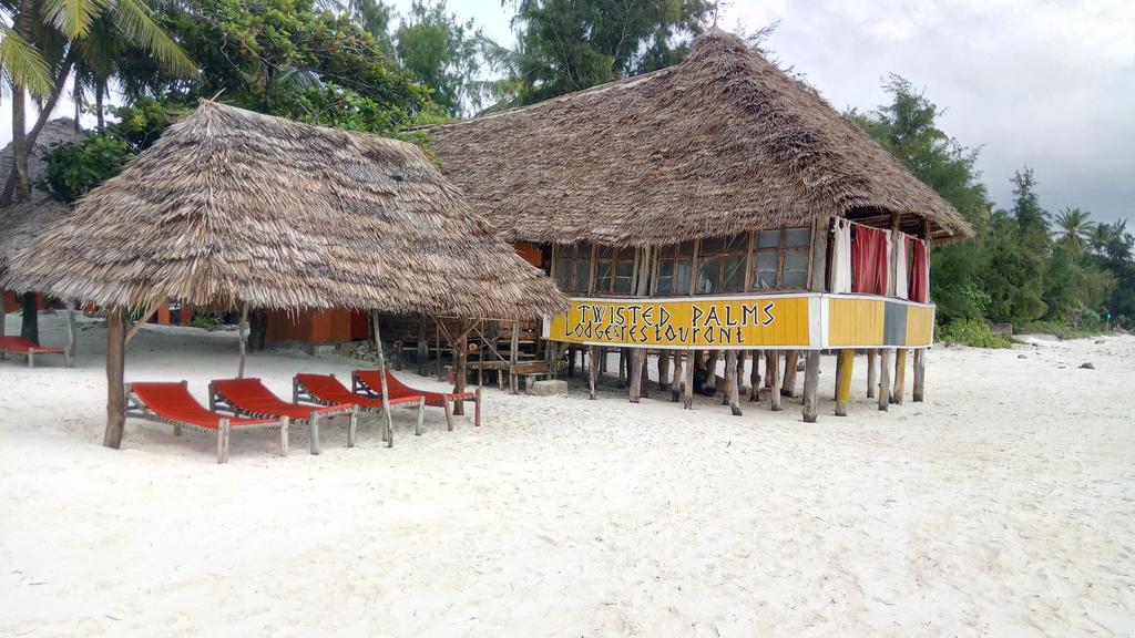 Twisted Palms Lodge & Restaurant 布韦朱 外观 照片